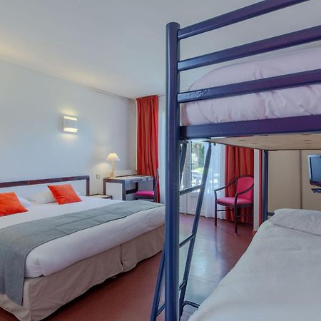 Hotel Mileade Le Domaine De La Blairie - Saumur Saint-Martin-de-la-Place Luaran gambar