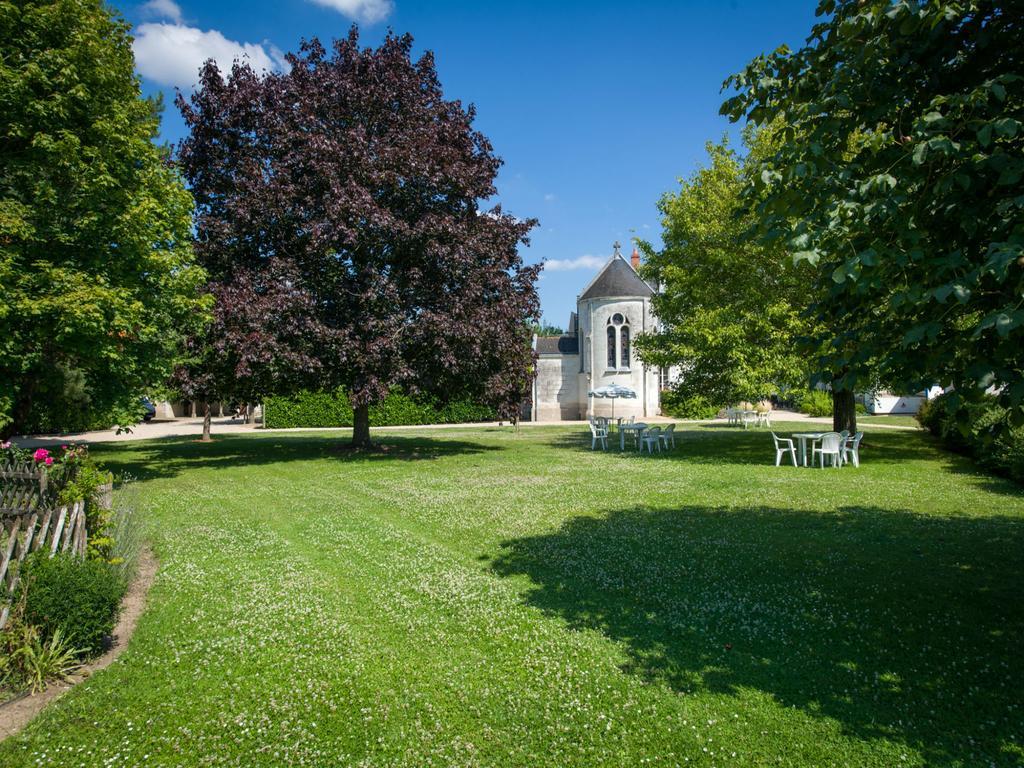 Hotel Mileade Le Domaine De La Blairie - Saumur Saint-Martin-de-la-Place Luaran gambar