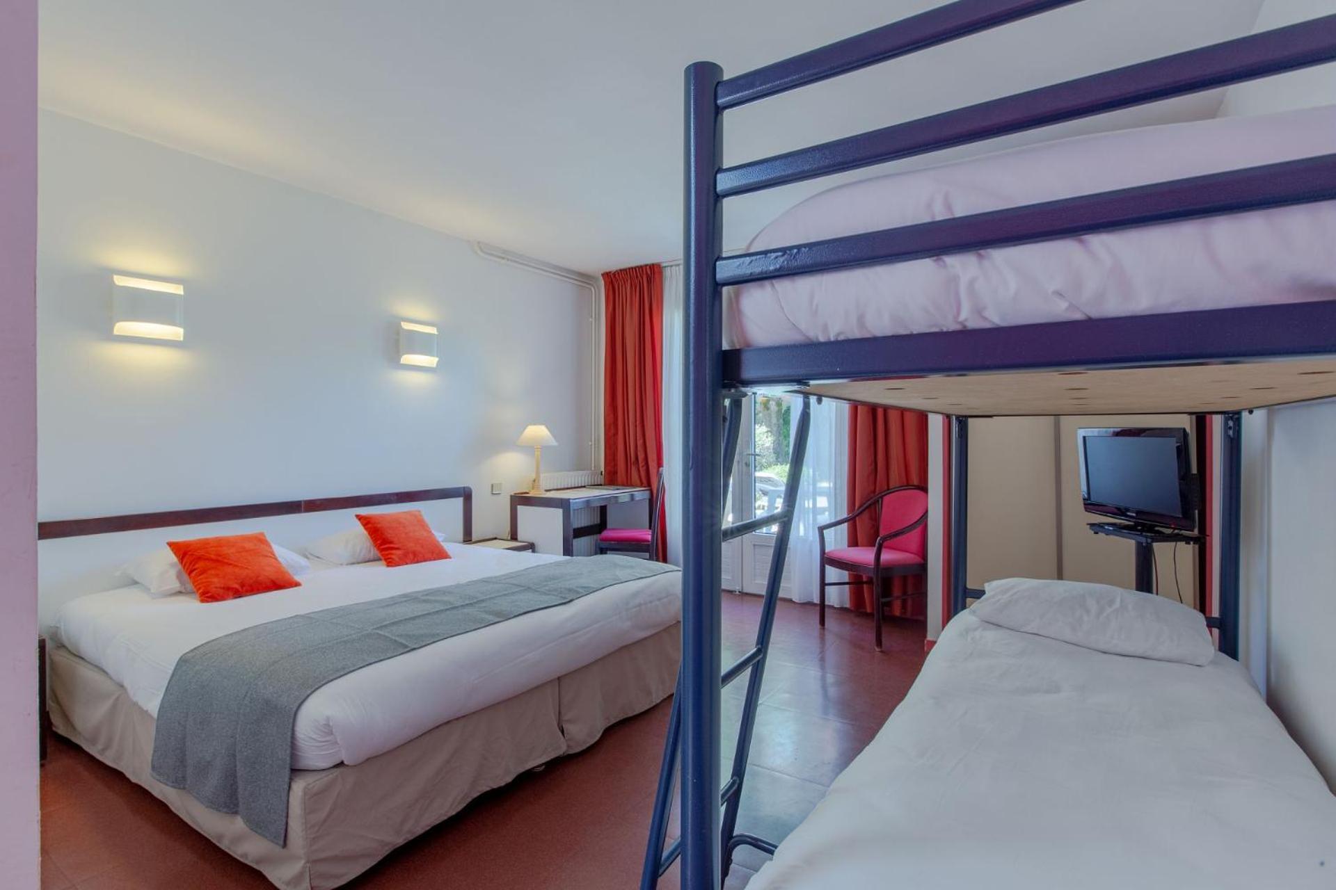 Hotel Mileade Le Domaine De La Blairie - Saumur Saint-Martin-de-la-Place Luaran gambar