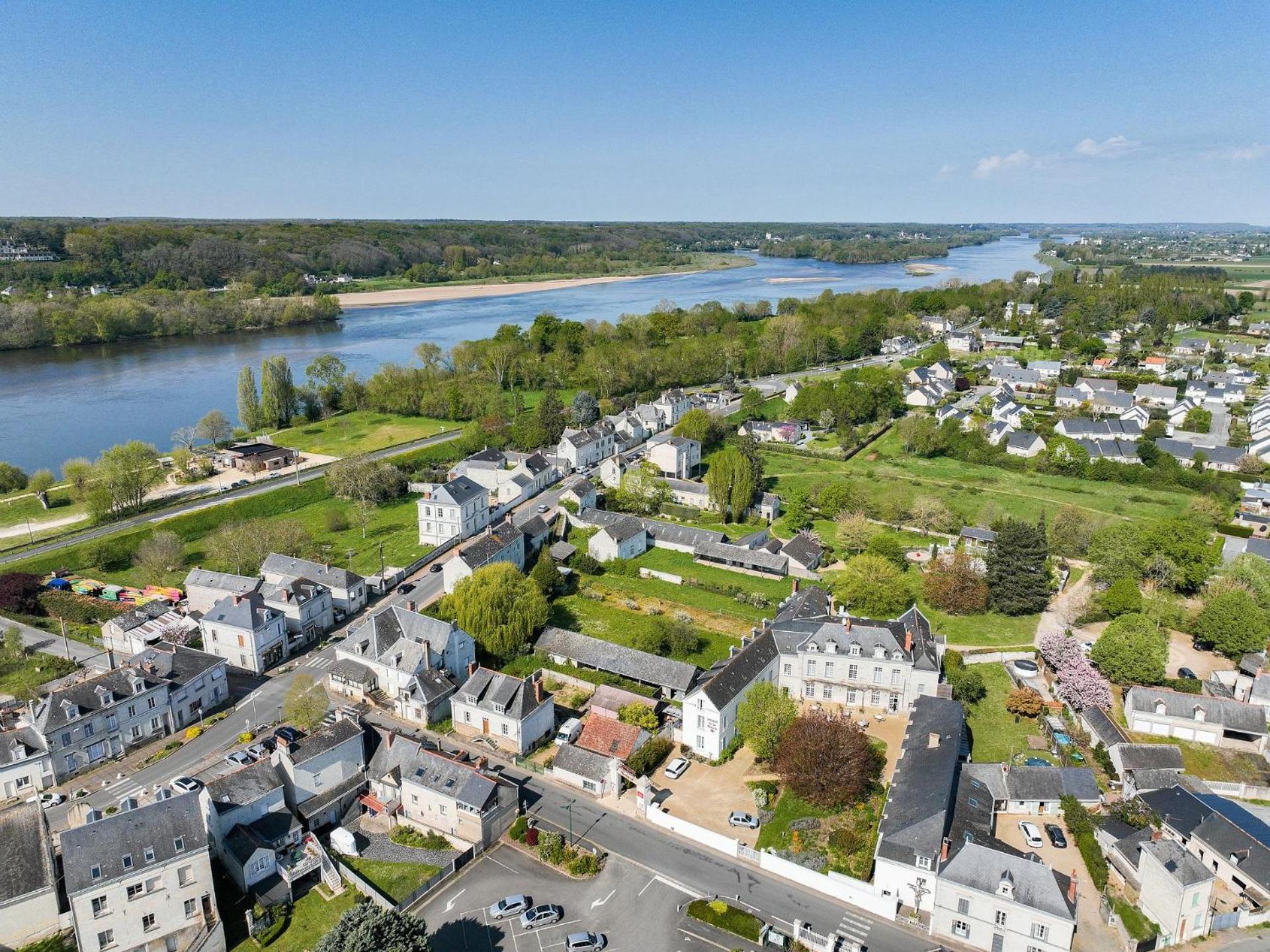 Hotel Mileade Le Domaine De La Blairie - Saumur Saint-Martin-de-la-Place Luaran gambar